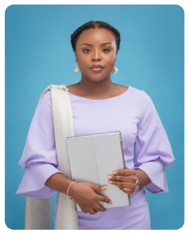 Maître KINIANGA Laetitia Christine