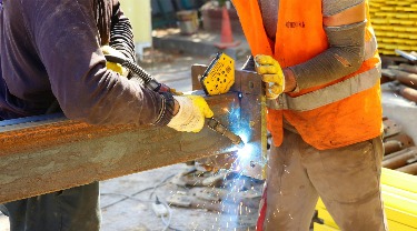 Travail sans contrat écrit : Droits et Recours